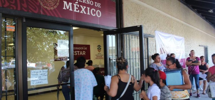 Bienestar abre líneas de atención telefónica en Juárez