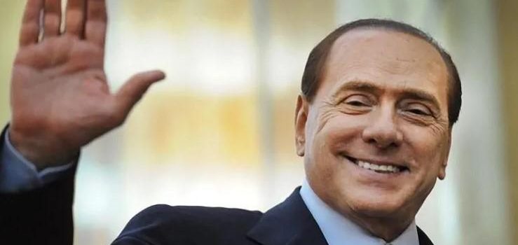 Muere Silvio Berlusconi Muere Silvio Berlusconi