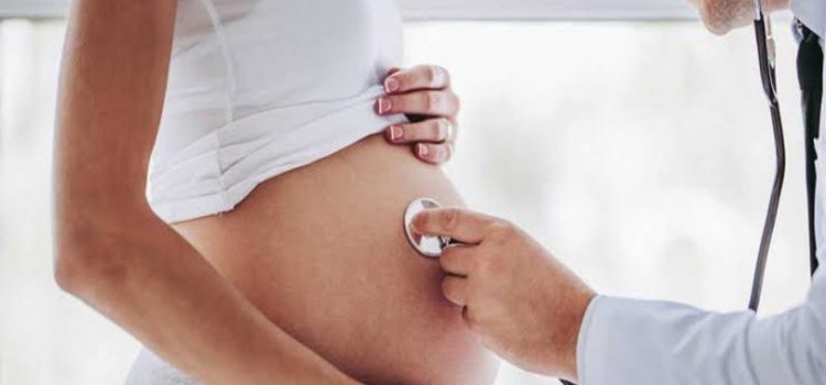 Atienden de manera integral y gratuita la salud de las mujeres en el Estado