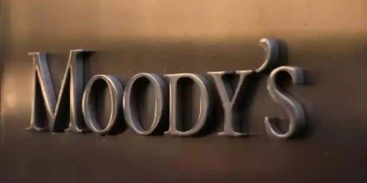 Baja Moody’s la calificación crediticia de Estados Unidos
