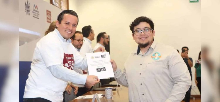 Entregan certificación “Hecho en México” a 34 empresas chihuahuenses Entregan certificación “Hecho en México” a 34 empresas chihuahuenses