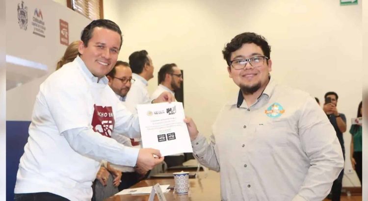 Entregan certificación “Hecho en México” a 34 empresas chihuahuenses