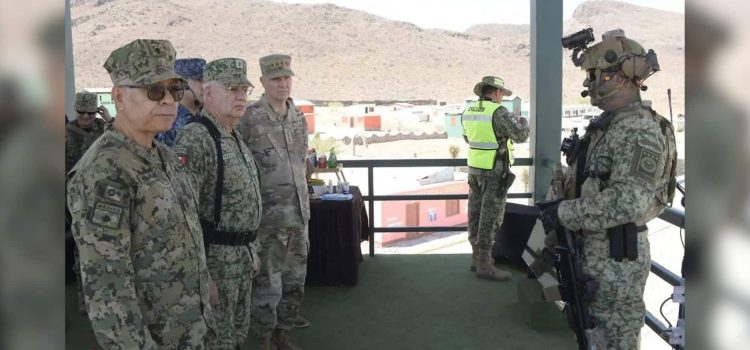 Secretario de la Defensa visita Santa Gertrudis, Chihuahua, en reunión con el Comando Norte de EU