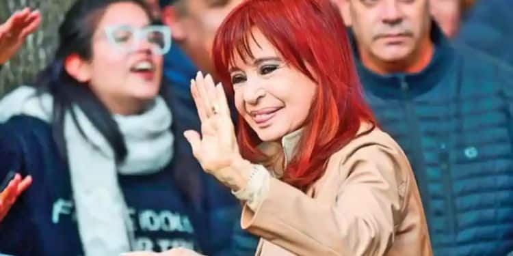 Condenan a Cristina Fernández a seis años a prisión