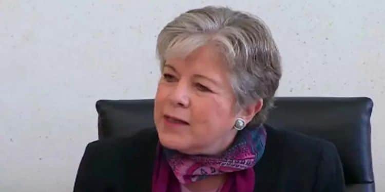 Se destapa Alicia Bárcena