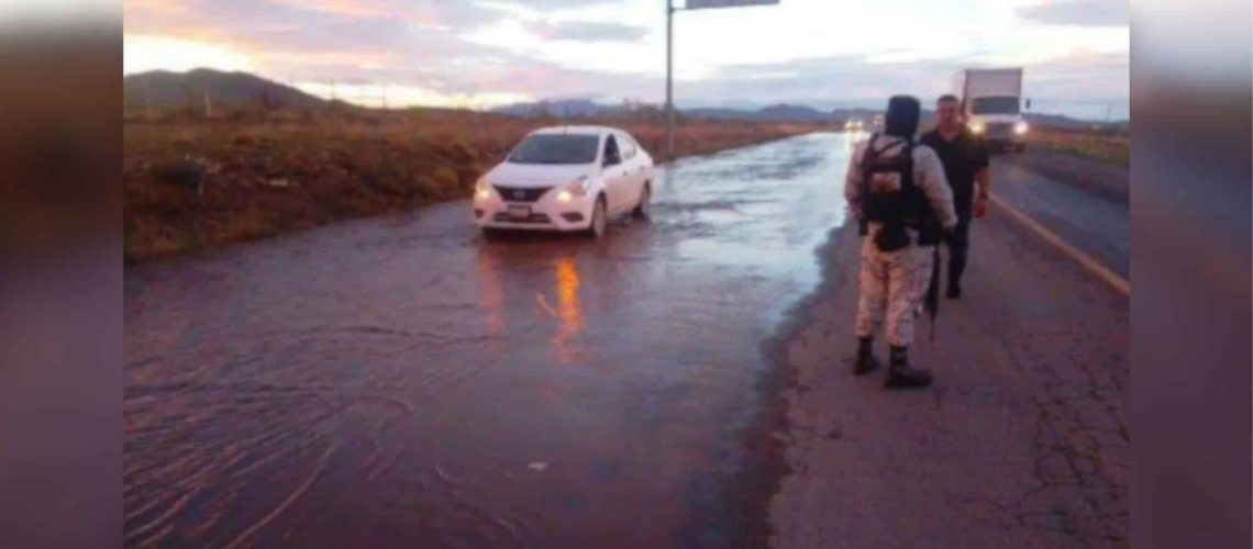 Atiende Protección Civil 25 reportes por inundaciones, 10 rescates de personas y dos derrumbes en Chihuahua