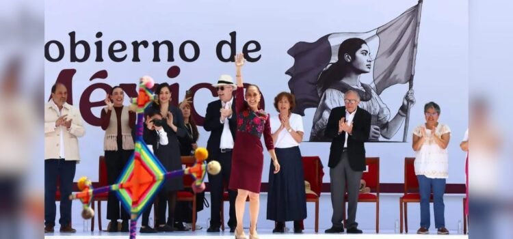 Salario mínimo, becas y bacheo en carreteras federales: los ejes de Sheinbaum en Chihuahua